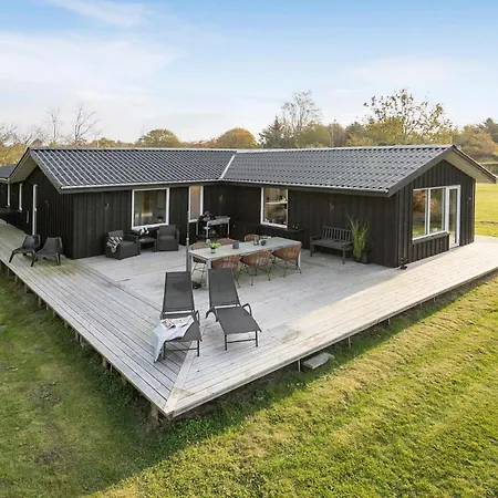 Lovely Home In Logstor With Wifi